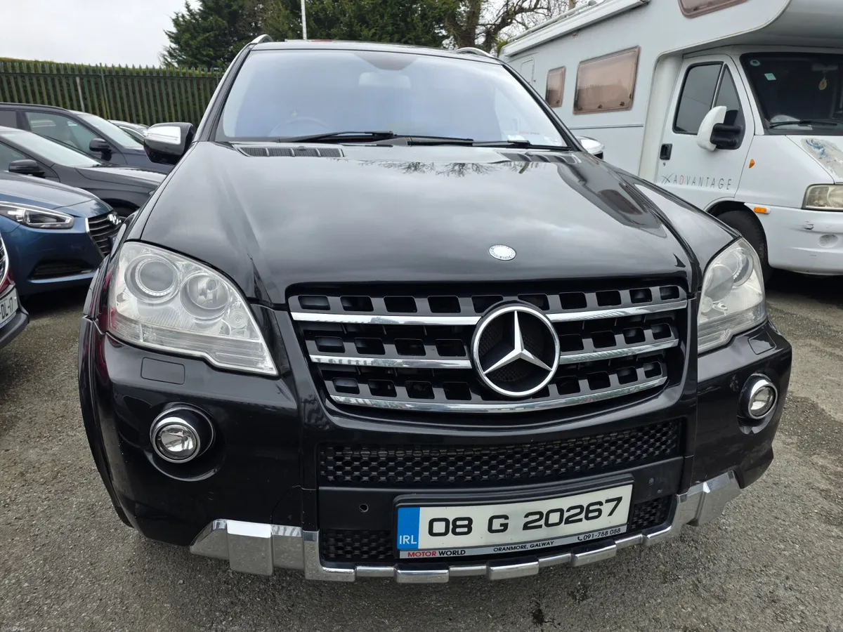 Mercedes-Benz M-Class 2008 63AMG Crew Cab - Image 2