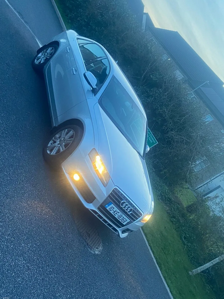 Audi A4 2010 - Image 1