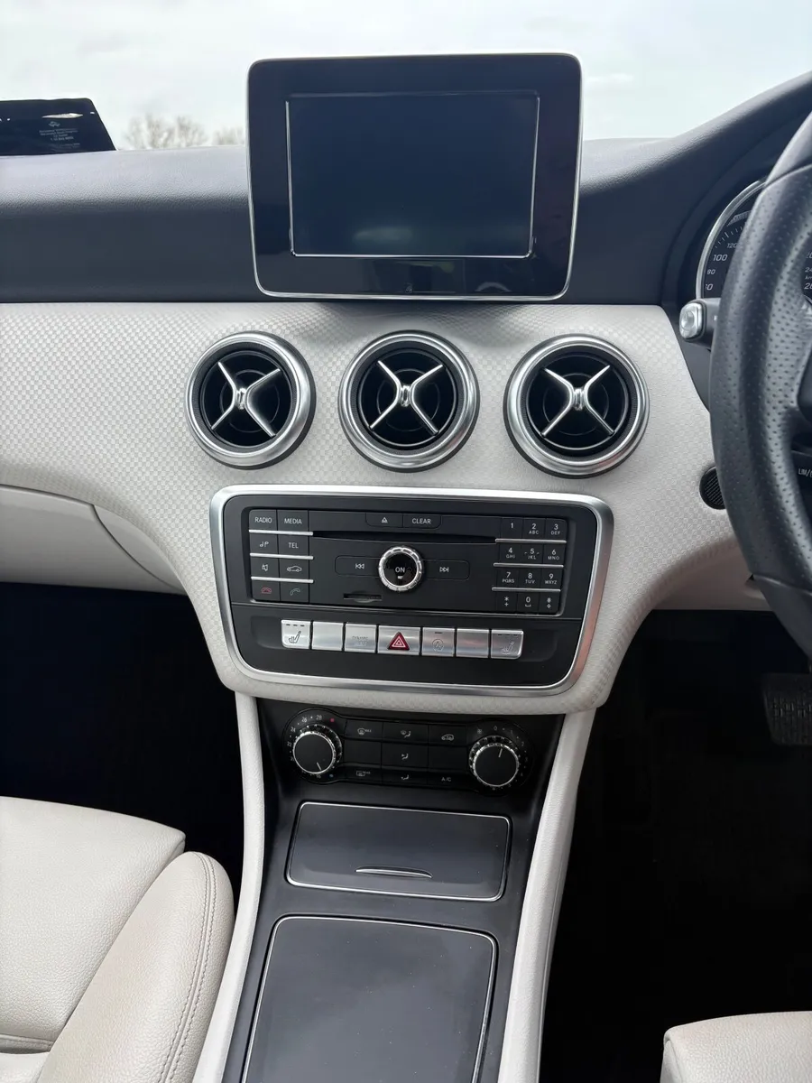 Mercedes-Benz A-Class 2017 - Image 2