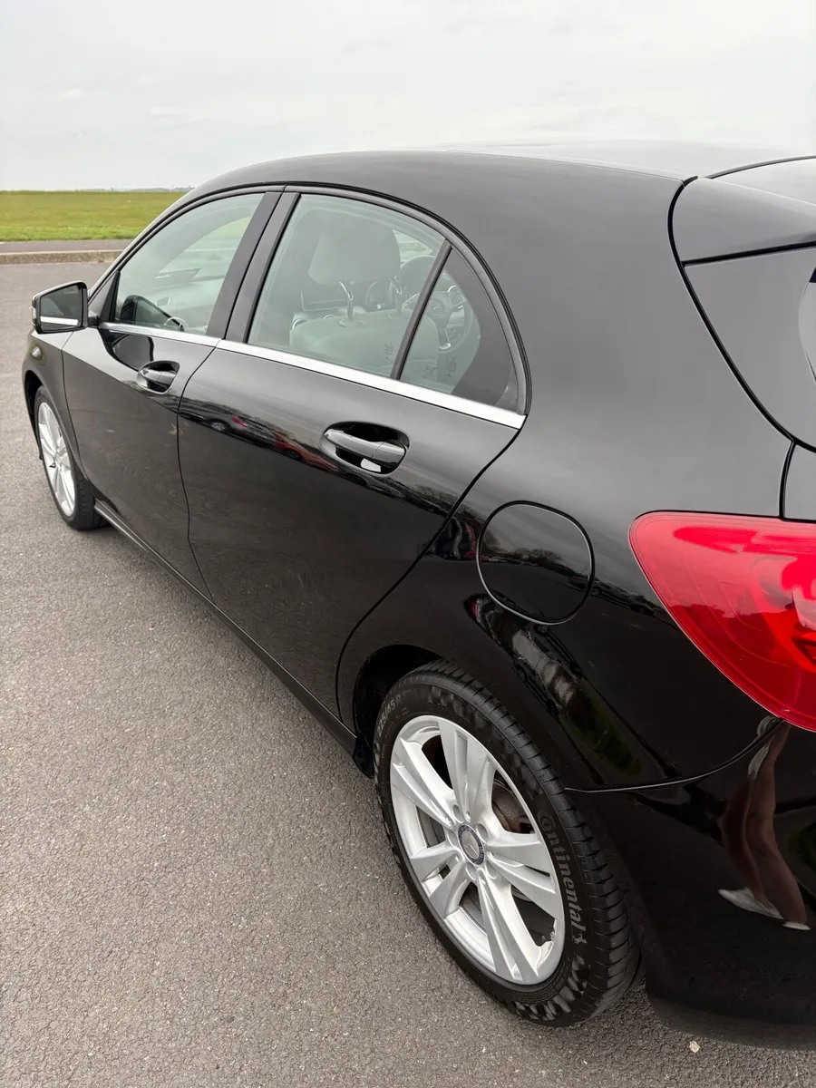 Mercedes-Benz A-Class 2017 - Image 4