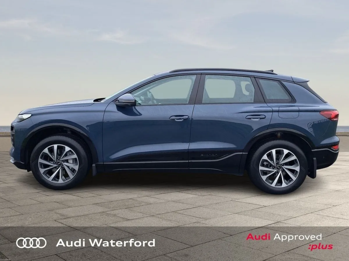 Audi Q6 e-tron Advance - Image 4