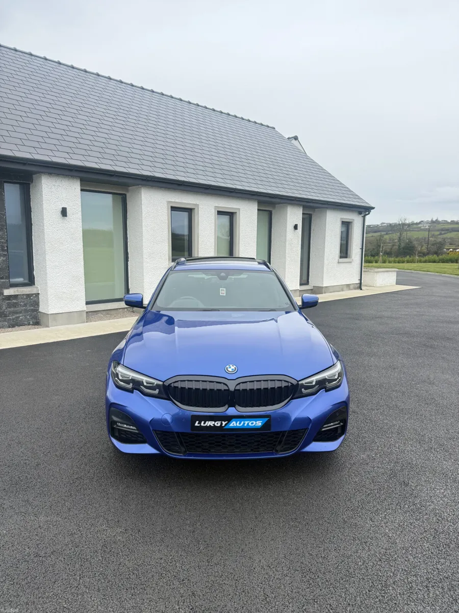 212 BMW 330E M - SPORT MASSIVE SPEC - Image 3