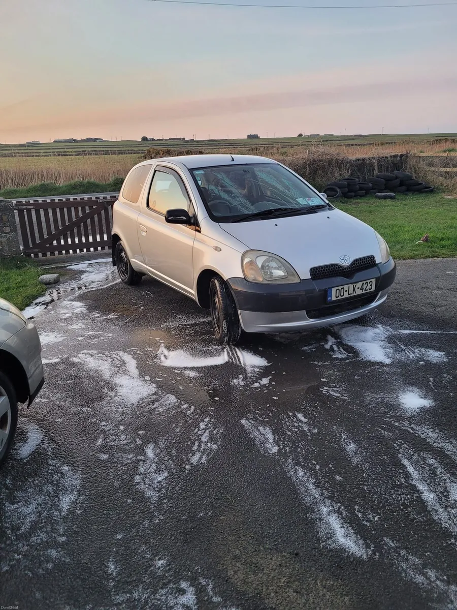 Toyota Yaris - Image 1