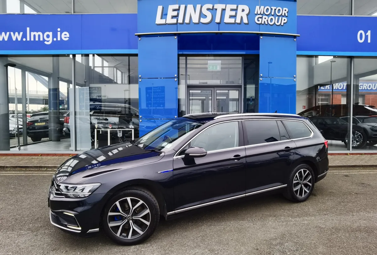 VOLKSWAGEN PASSAT 1.4 GTE ESTATE AUTOMATIC PHEV - Image 1