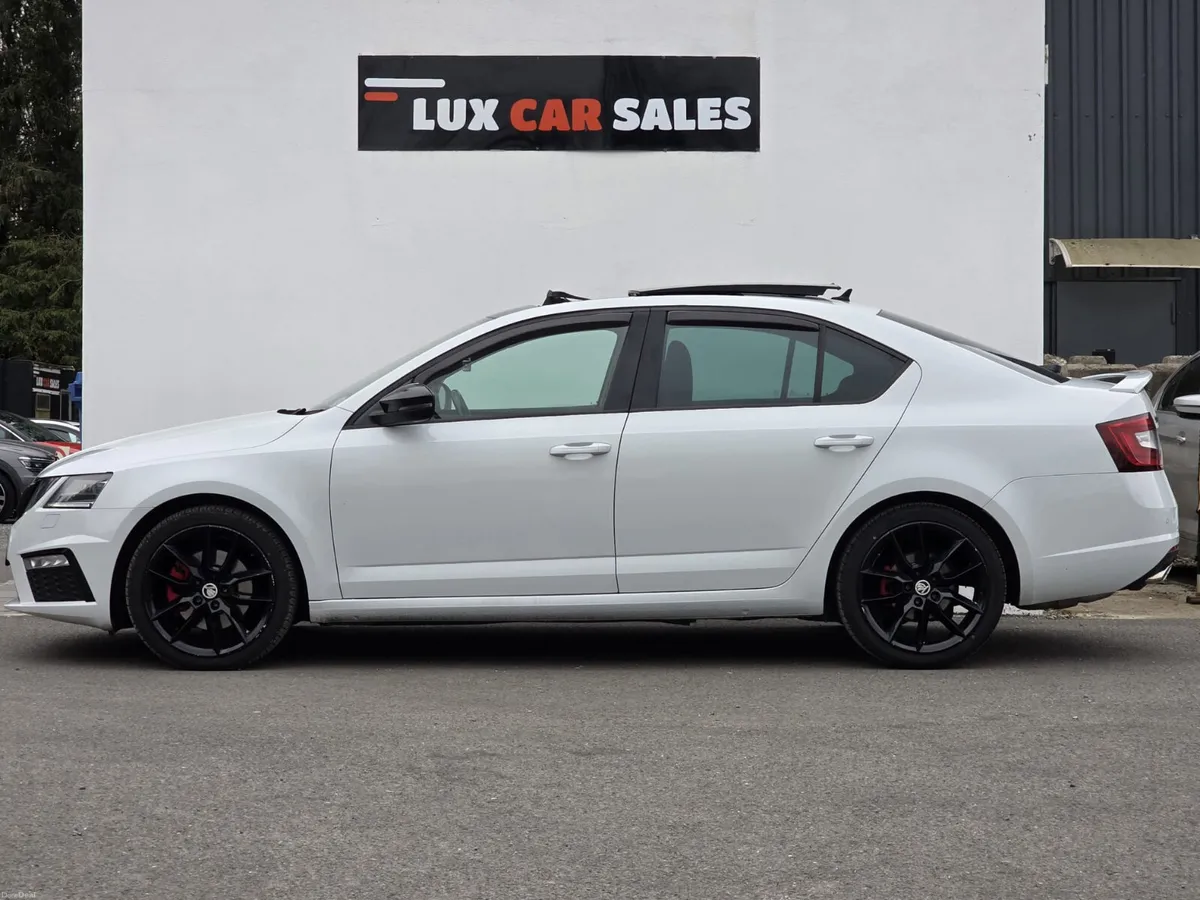 SKODA OCTAVIA VRS 2.0TDI - Image 2