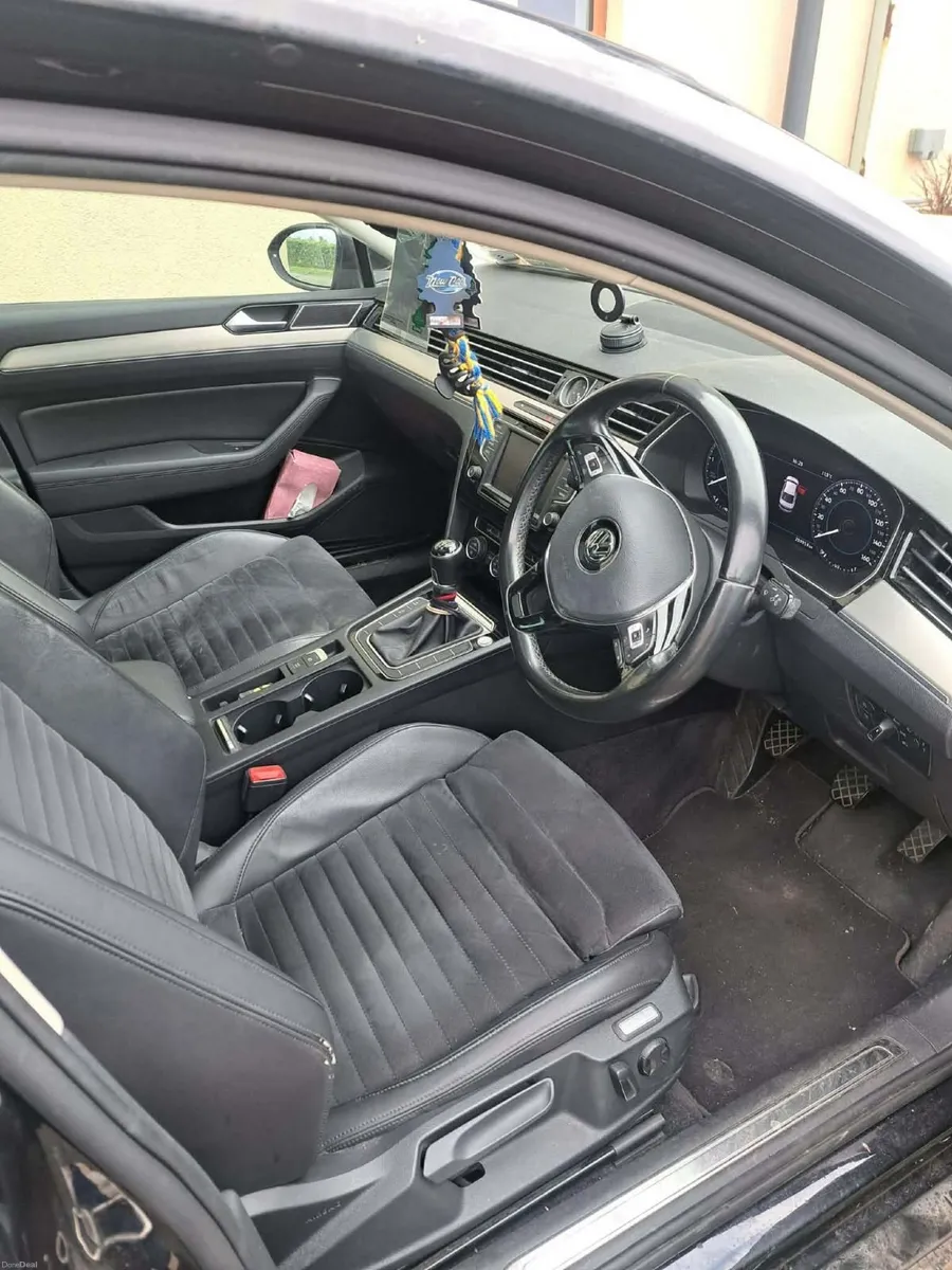 Volkswagen Passat 2017 GT sunroof  high spec - Image 1