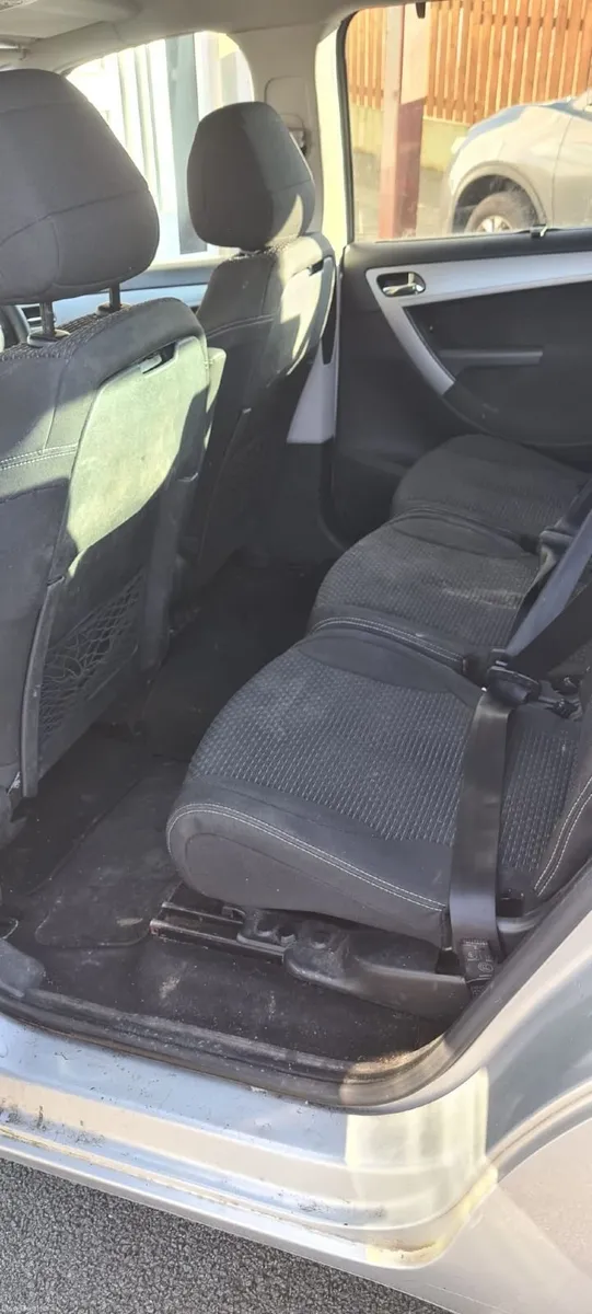 Citroen C4 Picasso 2011 - Image 2