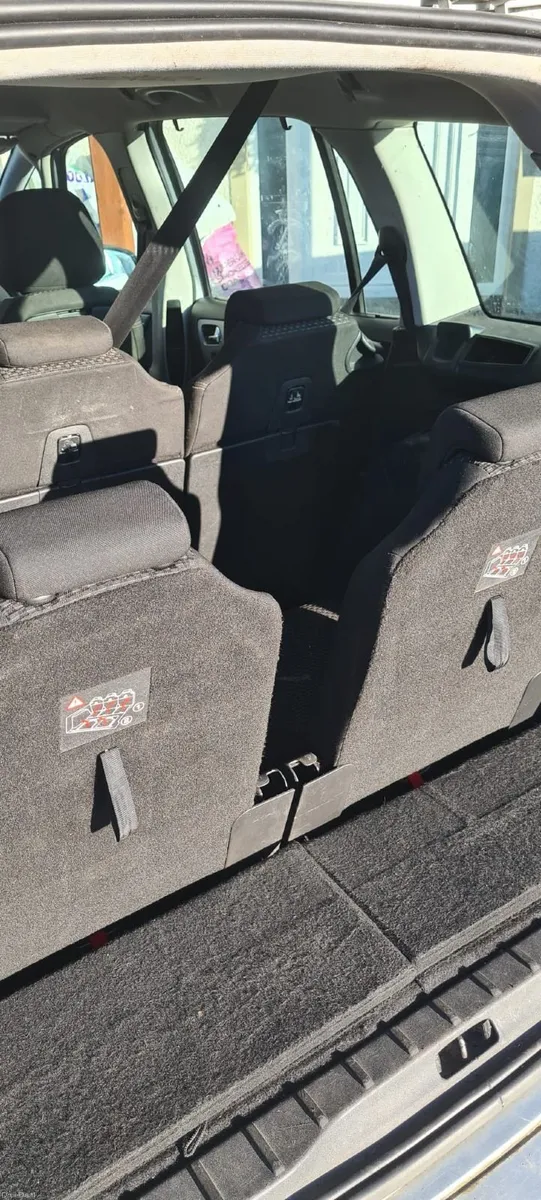 Citroen C4 Picasso 2011 - Image 3