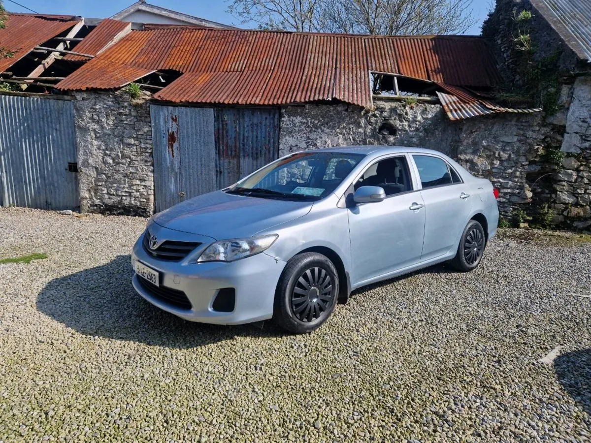 Toyota corolla - Image 3