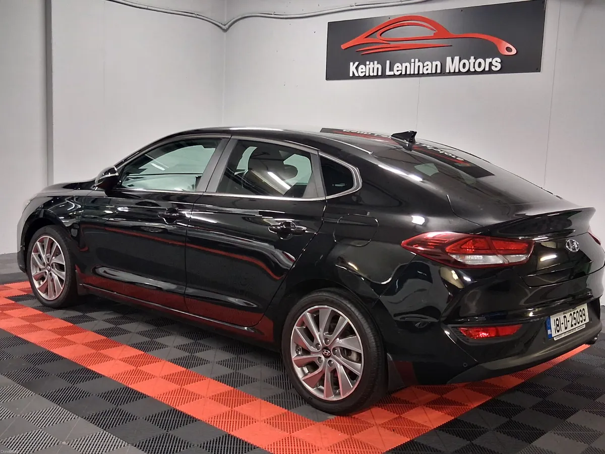 2018 Hyundai i30 Fastback - Image 3