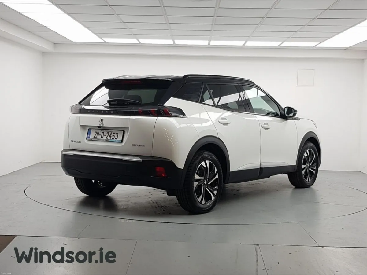Peugeot 2008 Electric 136 bhp (50 kWh) GT - Image 4