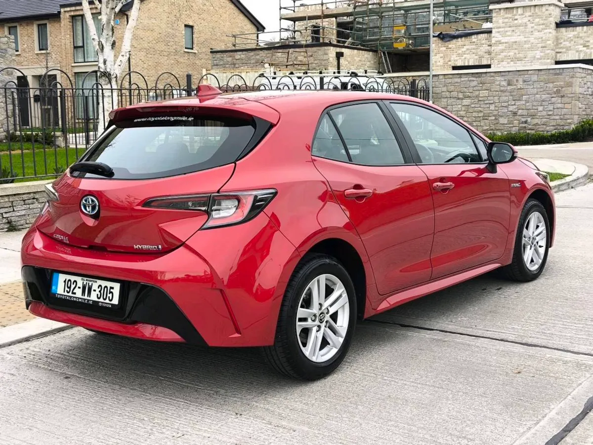 2019 COROLLA LUNA HYBRID - Image 1