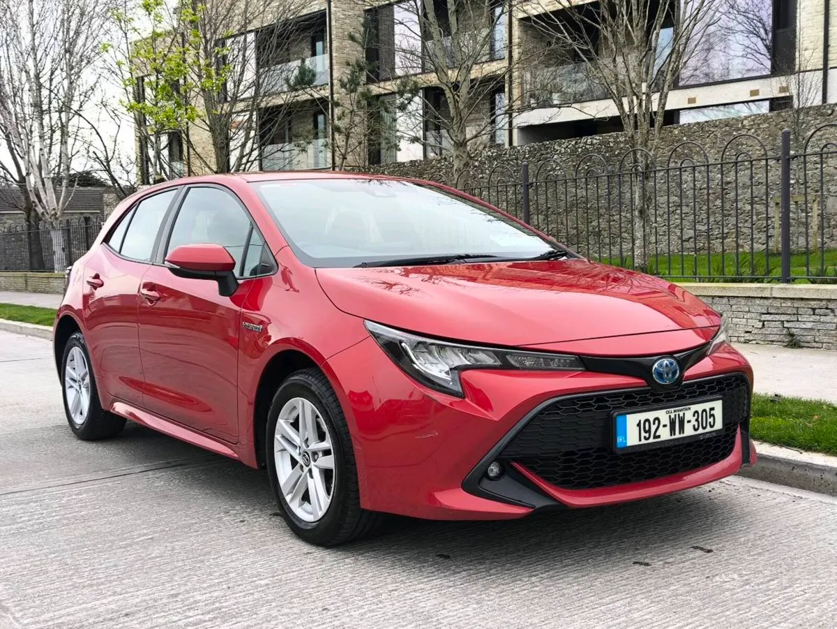 2019 COROLLA LUNA HYBRID - Image 2