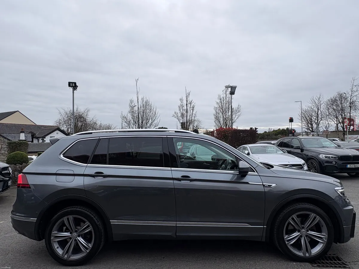 181 Volkswagen Tiguan All Space R-Line Highline - Image 4