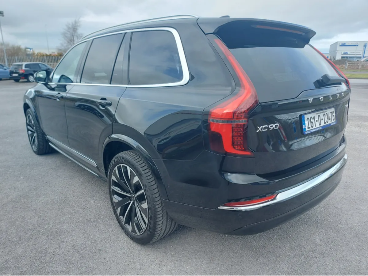 Volvo XC90 T8 PHEV PLUS BRIGHT AWD 5 - Image 2