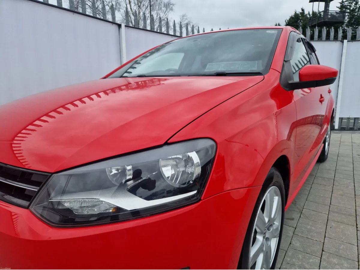 Volkswagen Polo 1.2 PETROL AUTO - Image 5