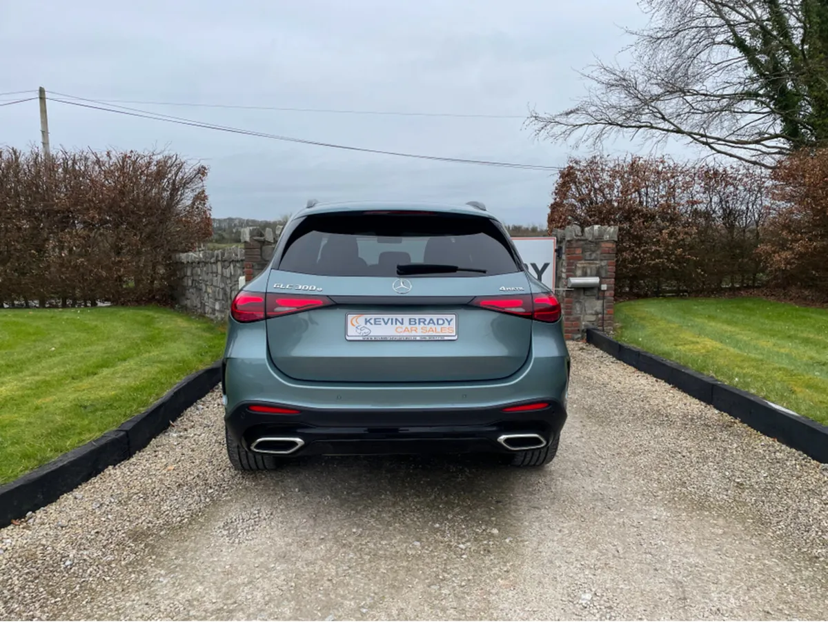 Mercedes-Benz GLC 300 URBAN EDITION E (252) - Image 6