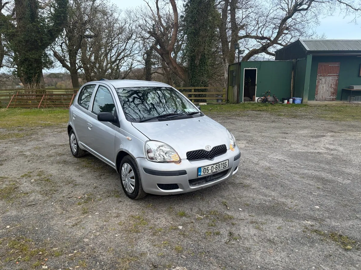 Toyota Yaris - Image 2