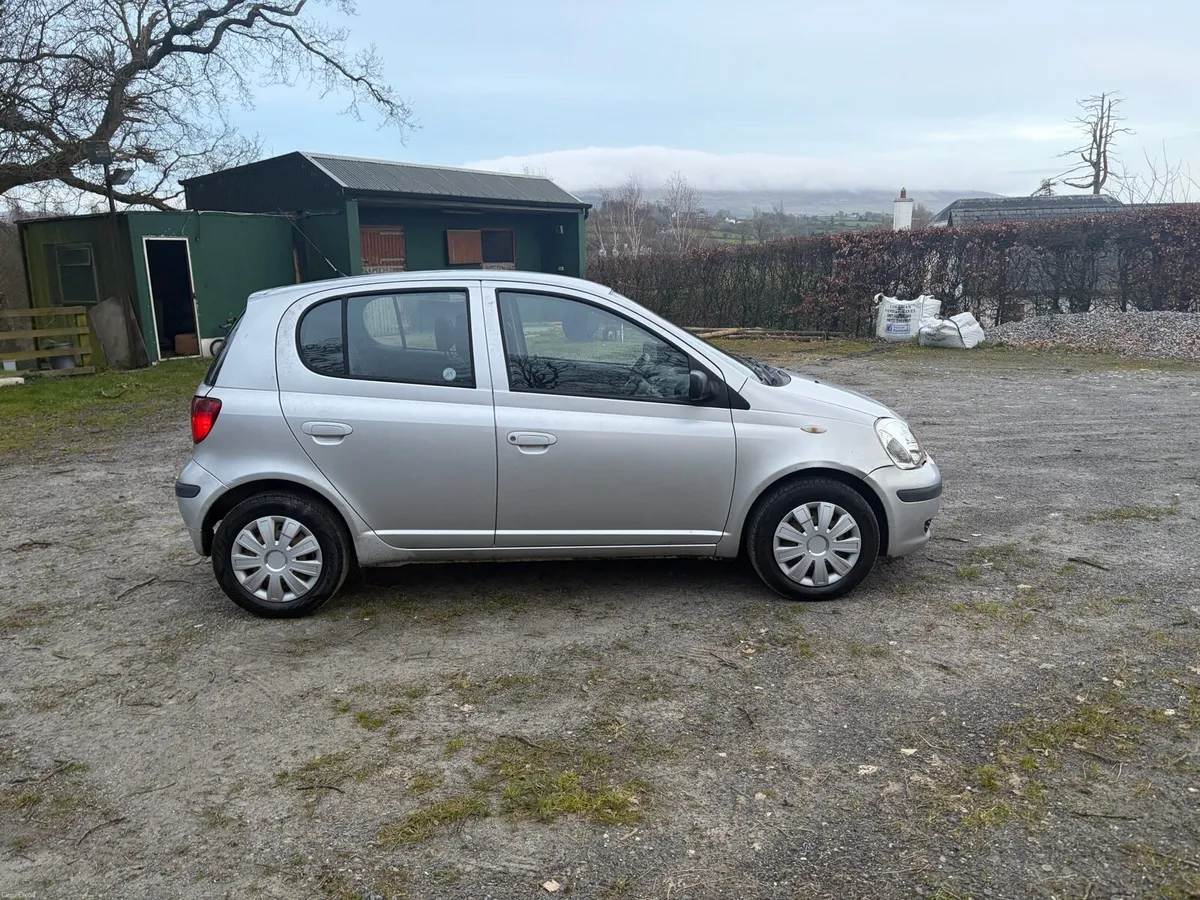 Toyota Yaris - Image 4