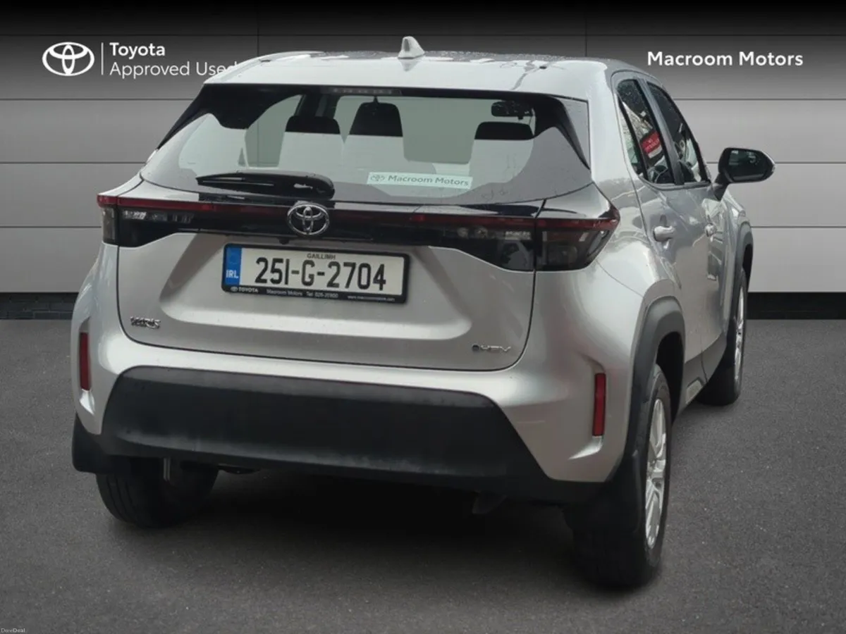 Toyota Yaris Cross YARIS CROSS LUNA - Image 2