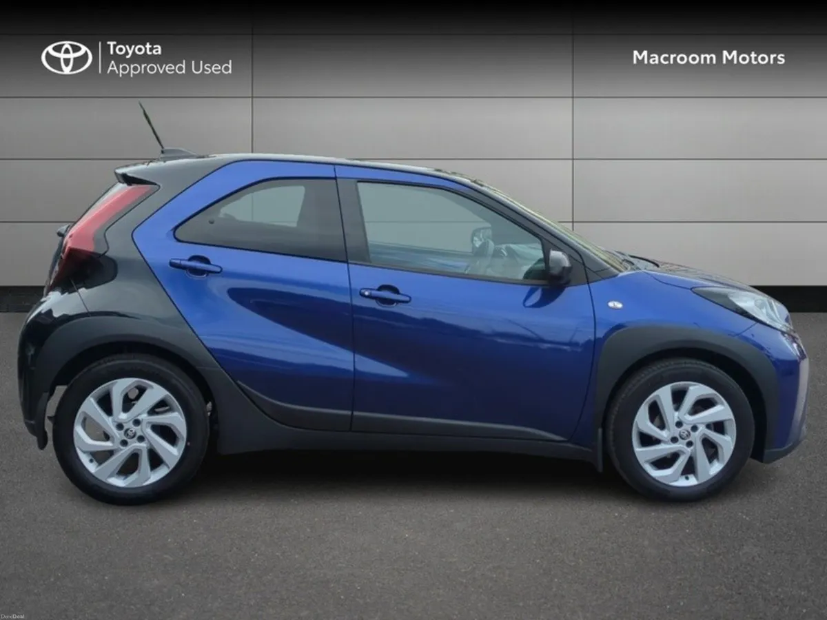 Toyota Aygo X DESIGN 4DR - Image 3