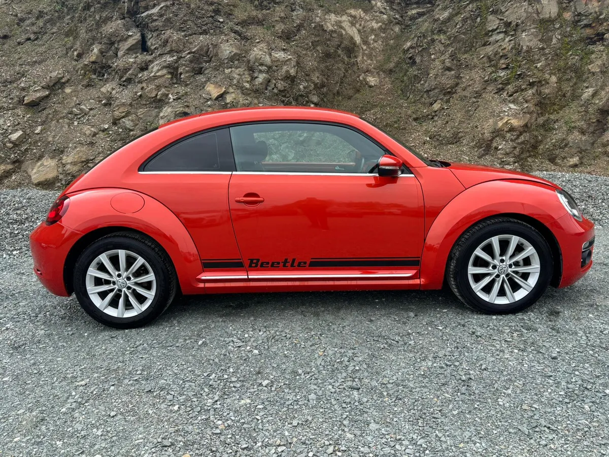 2018 VW BEETLE AUTOMATIC - Image 2