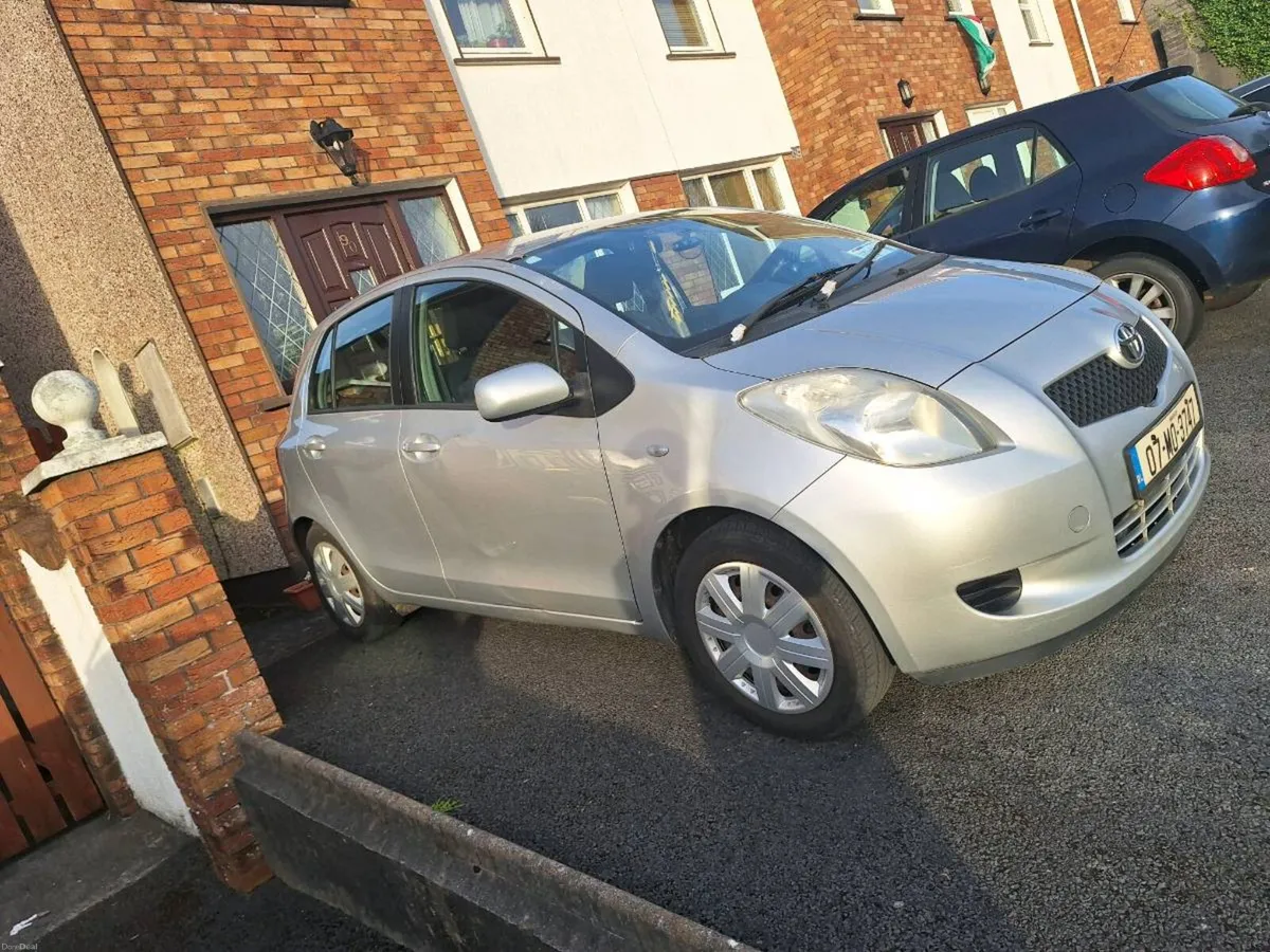 2007 Toyota Yaris, new tyres, new battery - Image 2