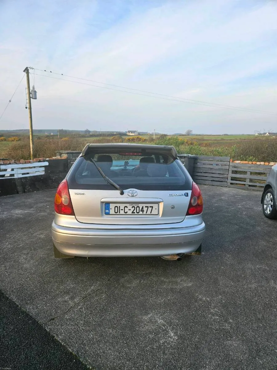 Toyota Corolla 2001 - Image 3