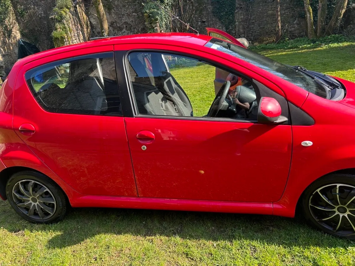 Toyota Aygo 2011 - Image 4