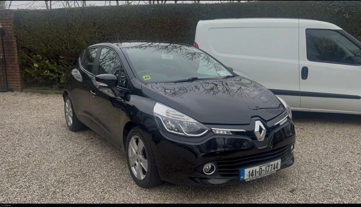 Renault Clio 2014, 1.2 petrol - Image 1