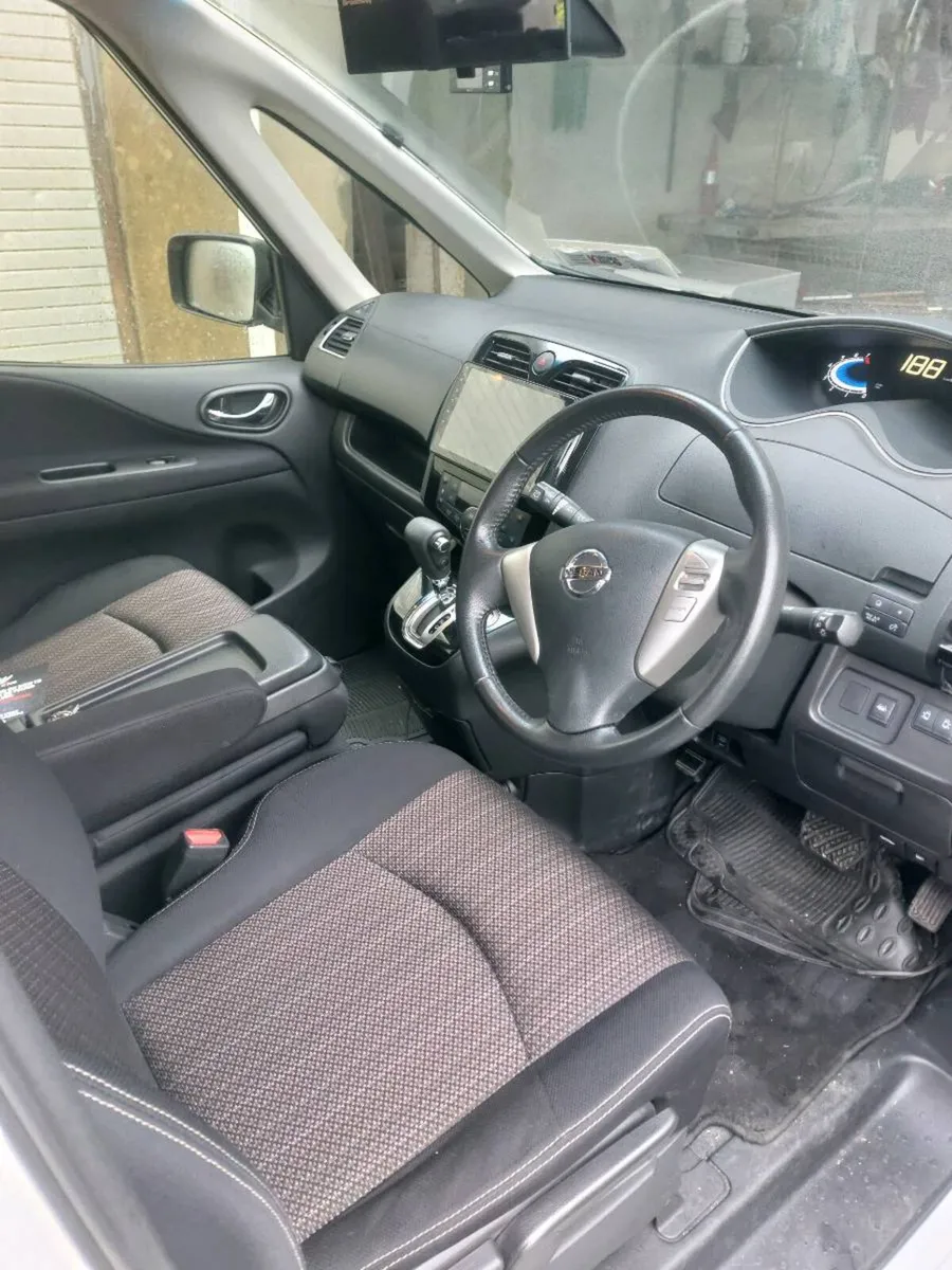 8 seater automatic - Image 1