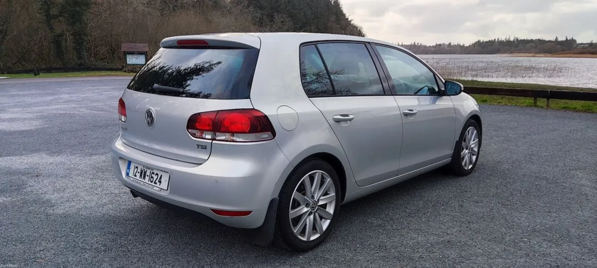 Volkswagen Golf Highline 1.2TSI M6F 105HP - Image 4