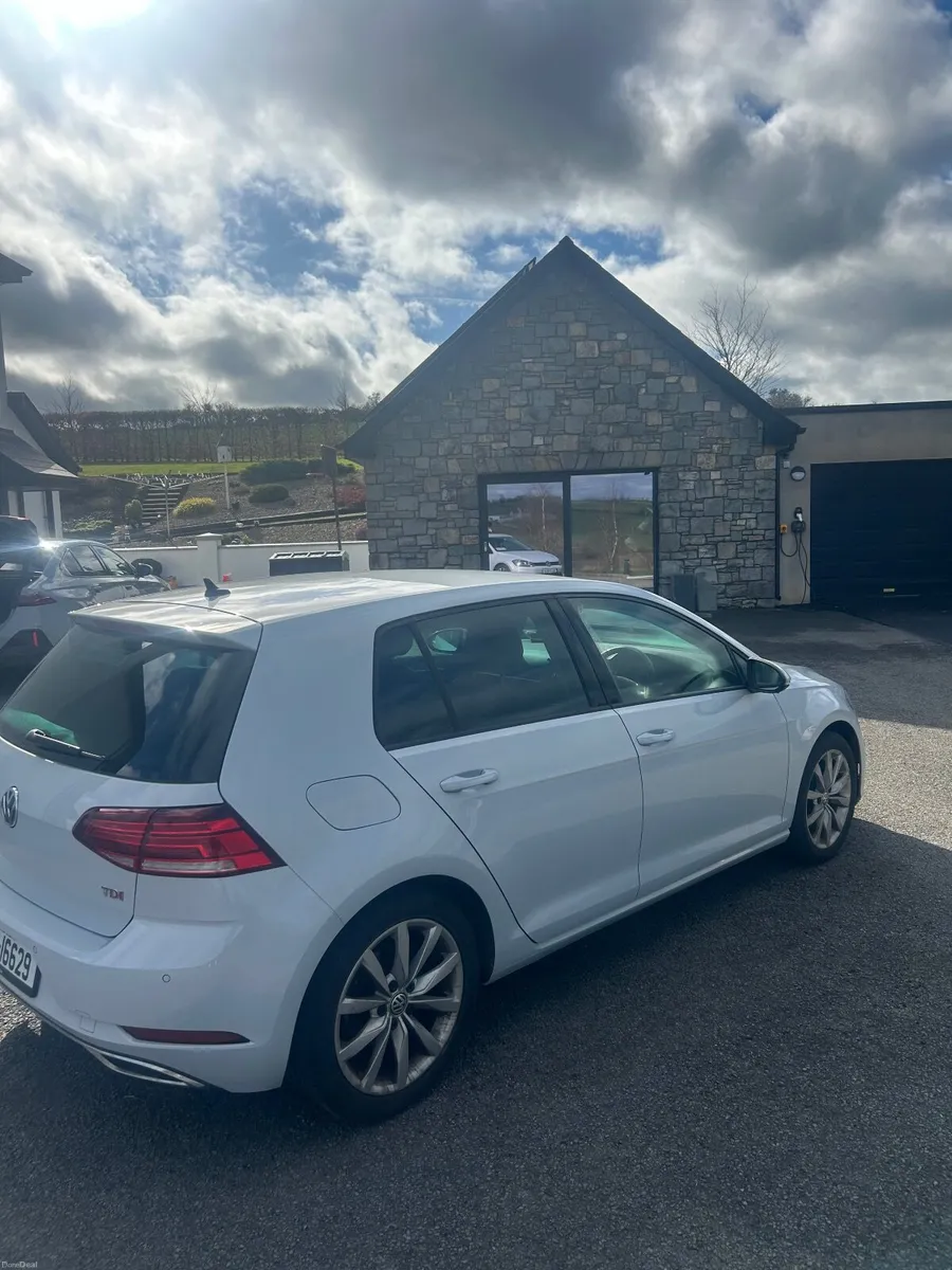 Volkswagen Golf 2018 - Image 2