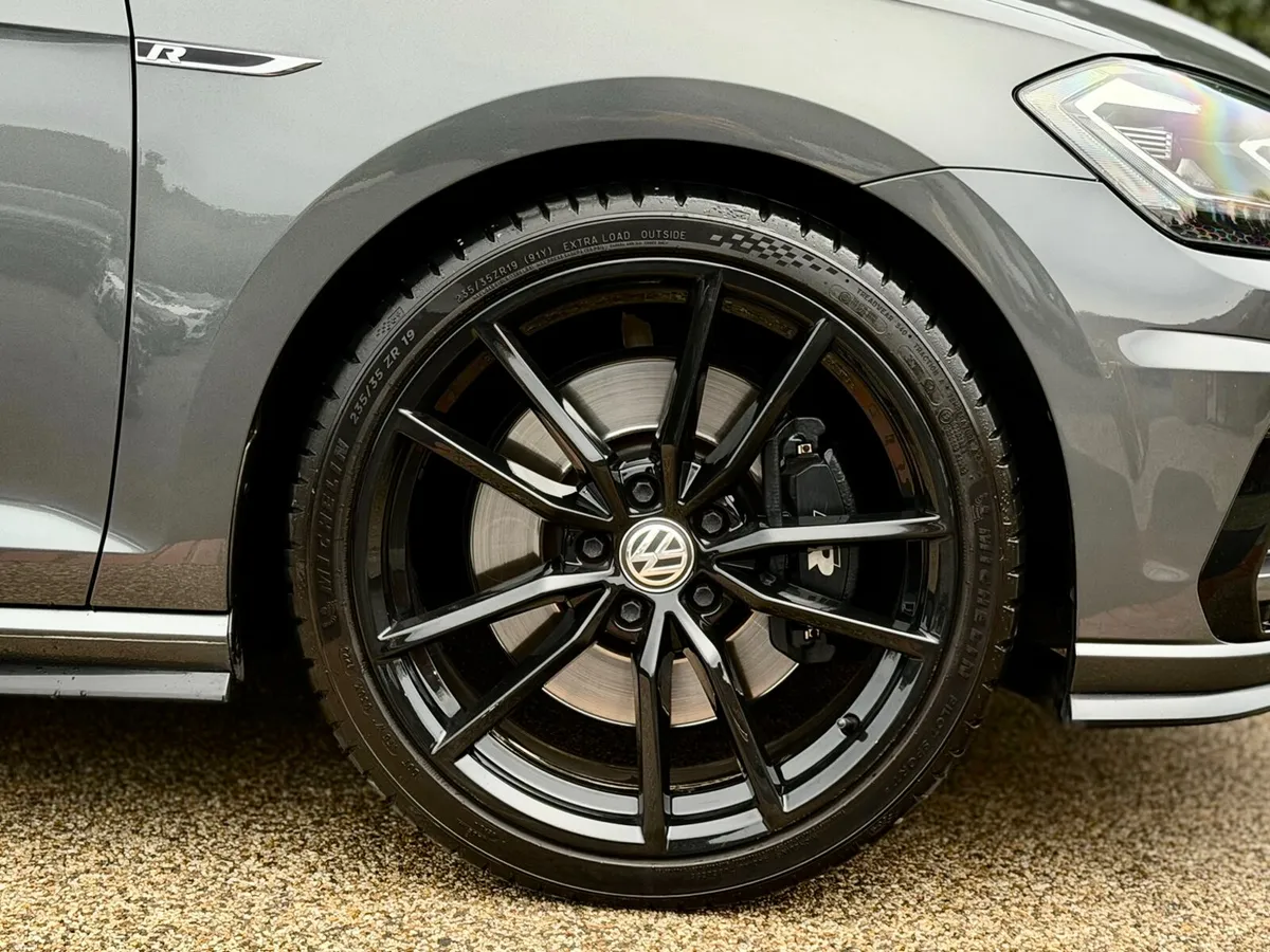 VW GOLF R 310BHP DSG LOW KM GREAT SPEC - Image 4