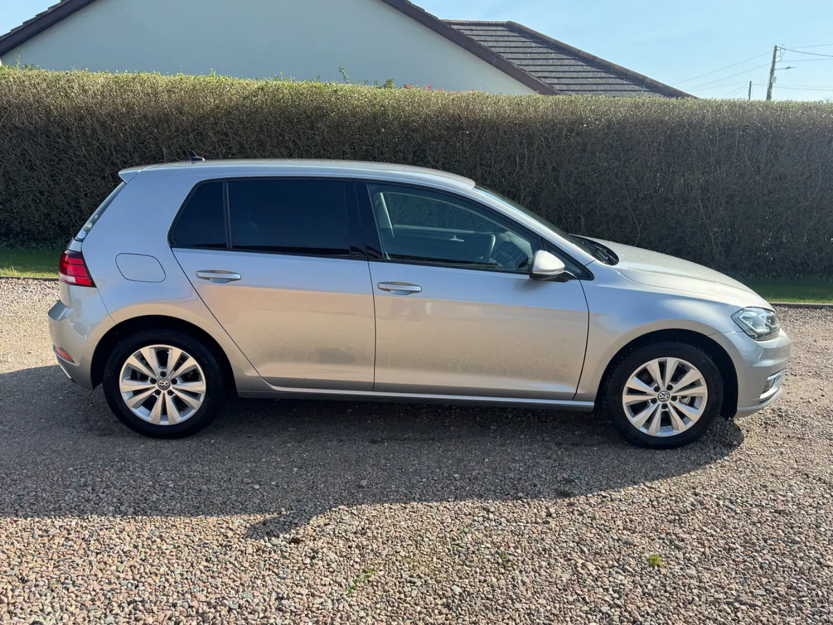 181 Volkswagen Golf Comfortline 1.2 DSG - Image 3