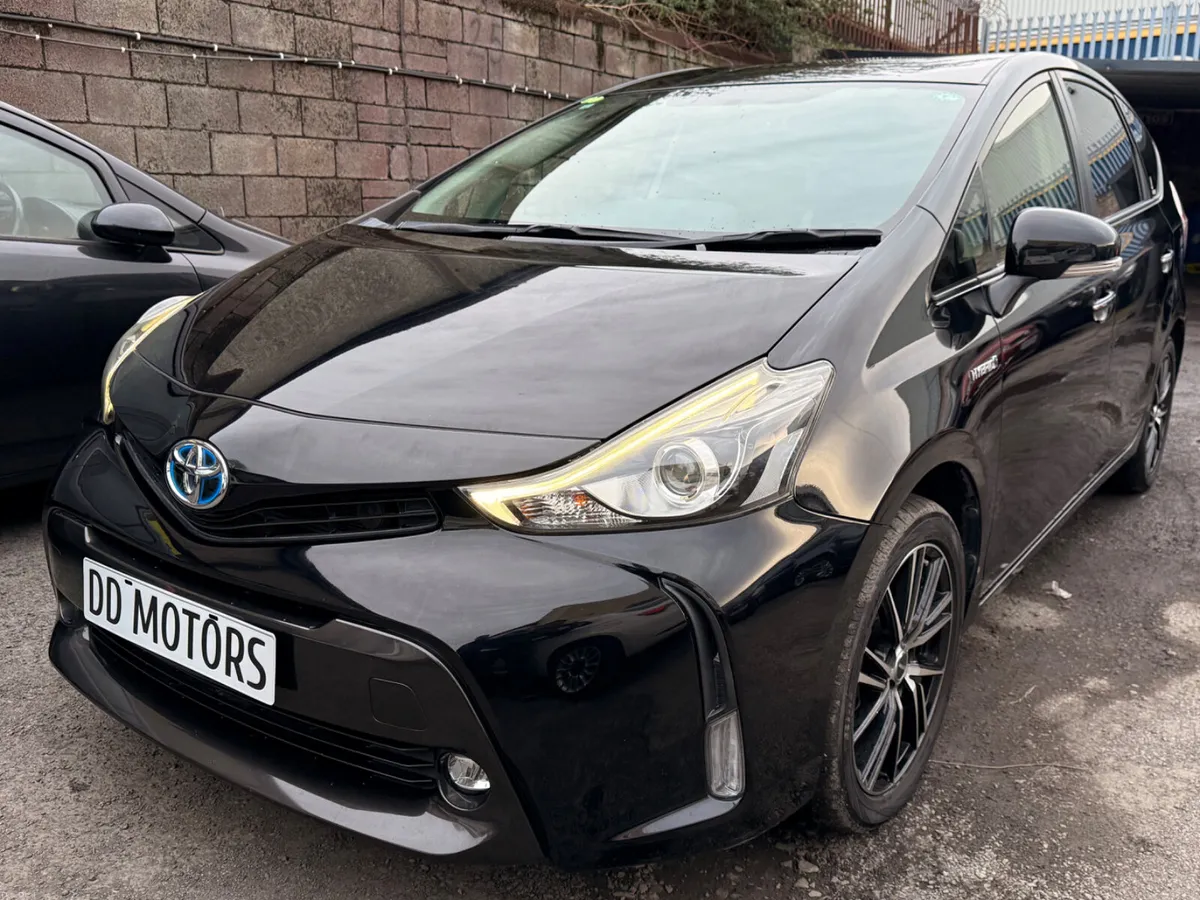 Toyota  Prius Alfa 2017  Automatic  7 seater - Image 1