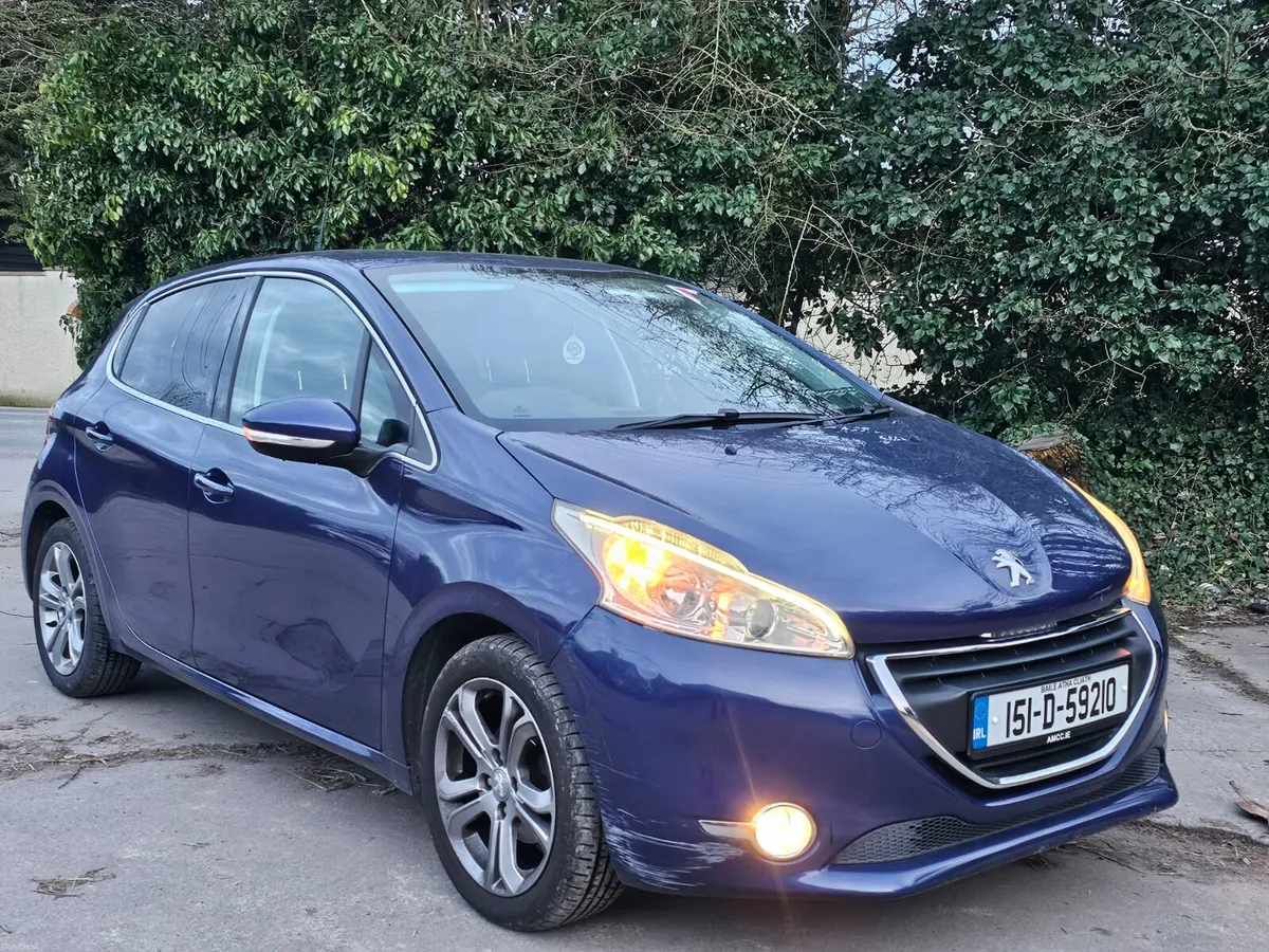 Peugeot 208 2015 automatic low miles €7900 - Image 2