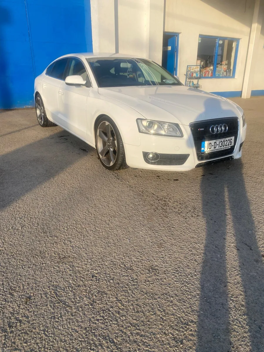 Audi A5 - Image 1