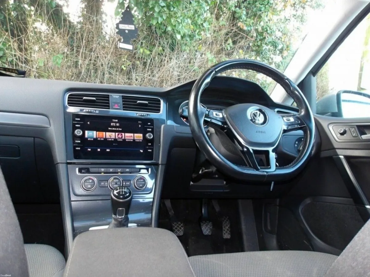 Volkswagon Golf - Image 3