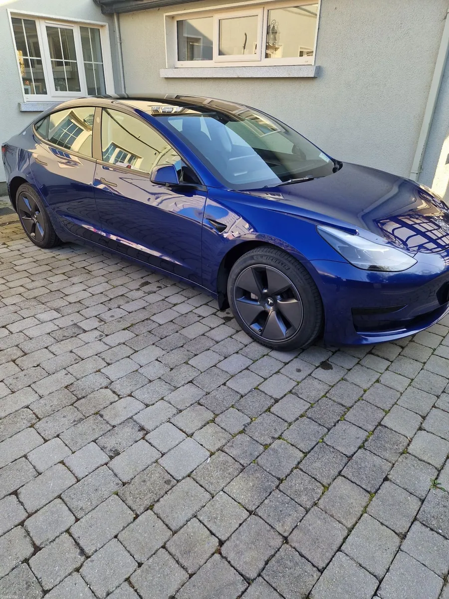 Tesla Model 3 2023 - Image 1