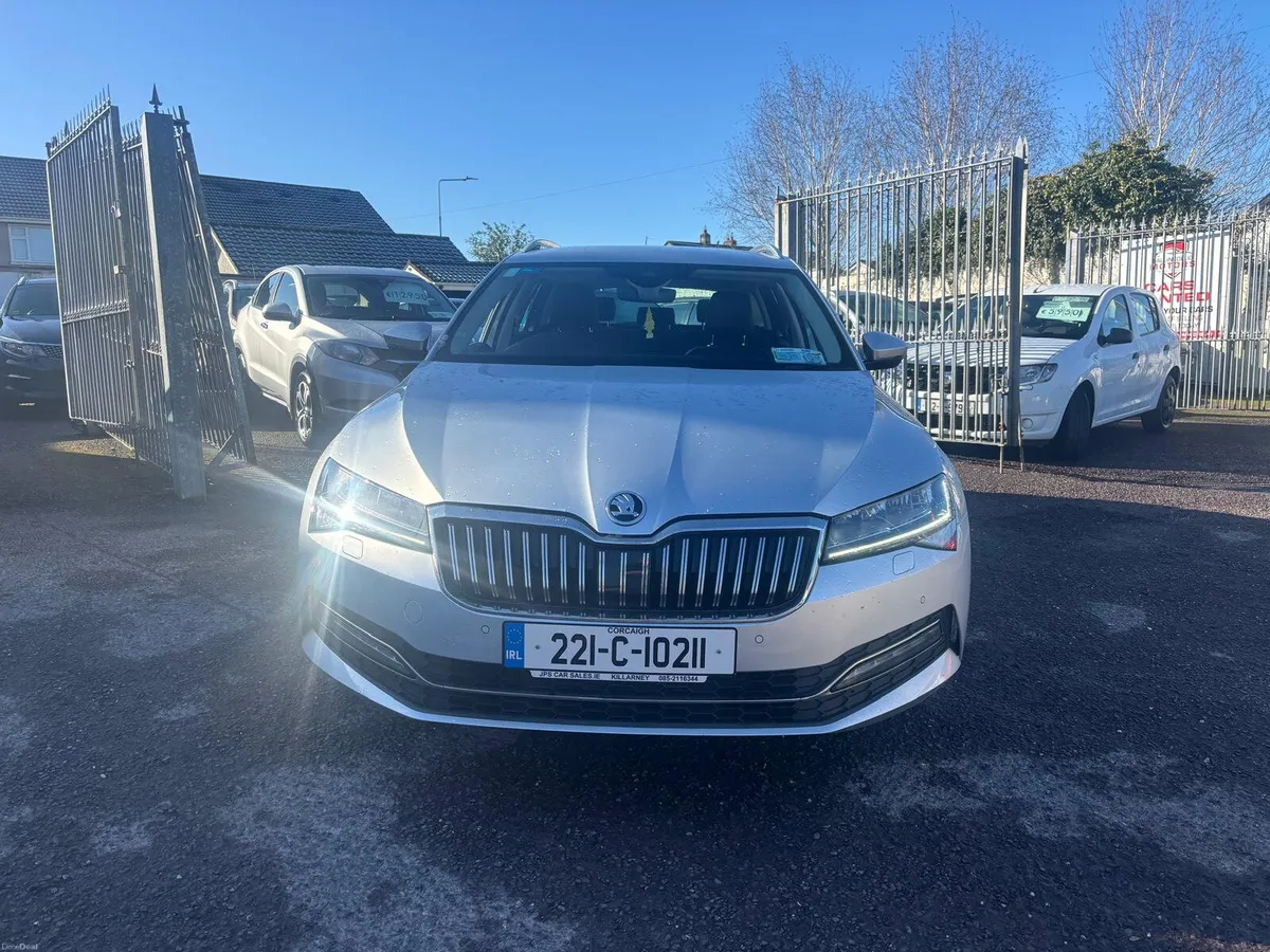 Skoda Superb 2022  STYLE  ESTATE   DIESEL - Image 3