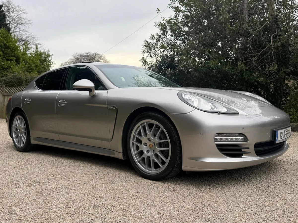Porsche Panamera 3.0 D V6 TIptronic  S - Image 3
