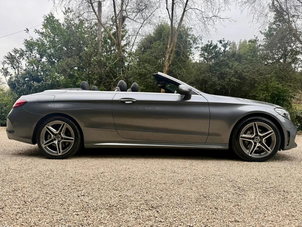 Mercedes-Benz C-Class 200 CABRIOLET AMG Line - Image 3