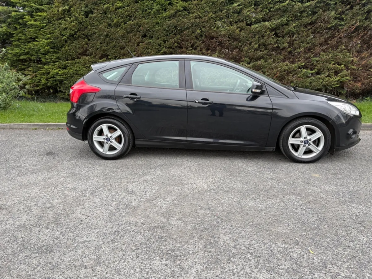 Ford Focus 1.6 TDCI EDGE ECONETIC 1 105PS 5DR - Image 3