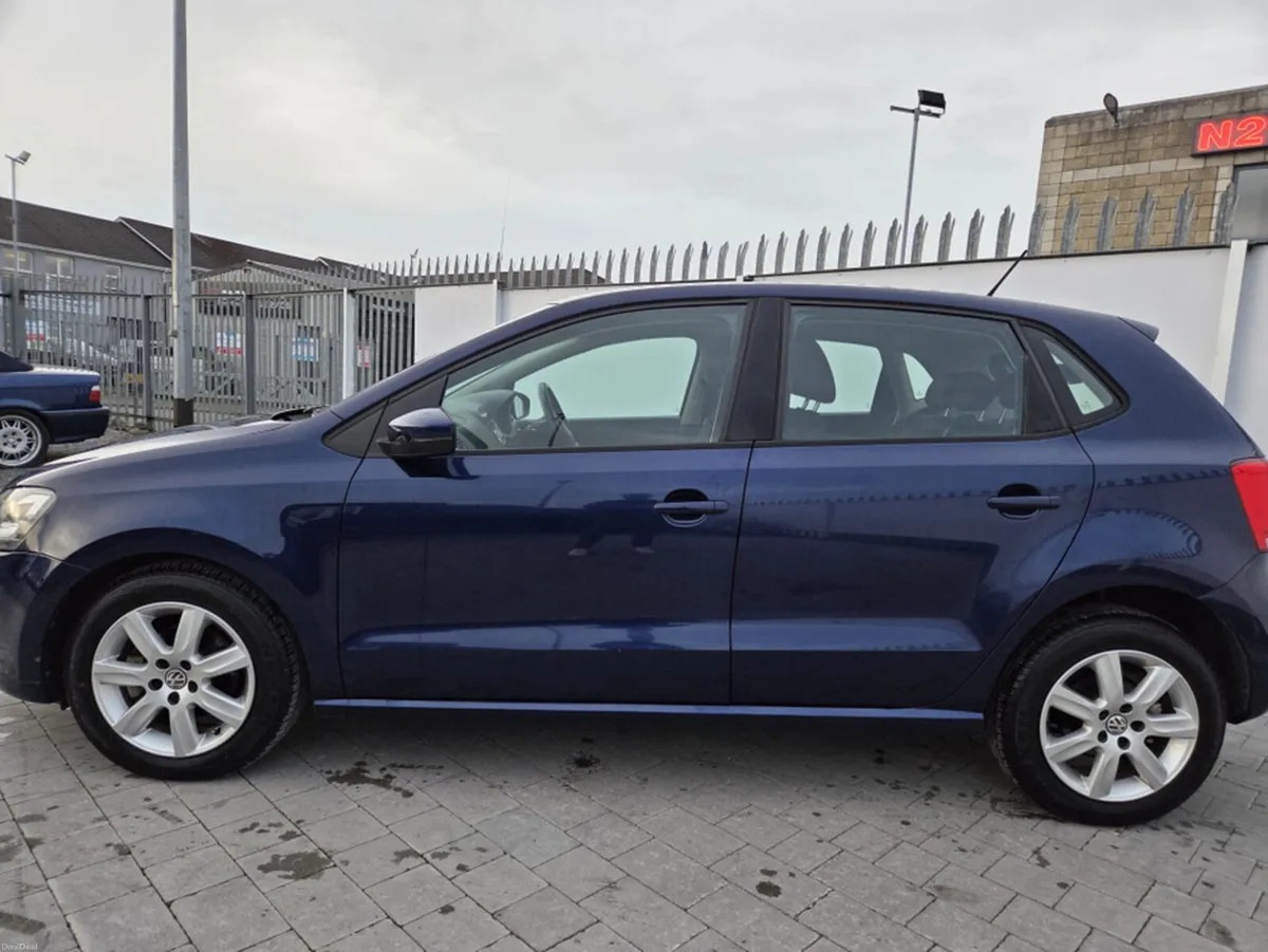 Volkswagen Polo 1.2 PETROL AUTO - Image 6