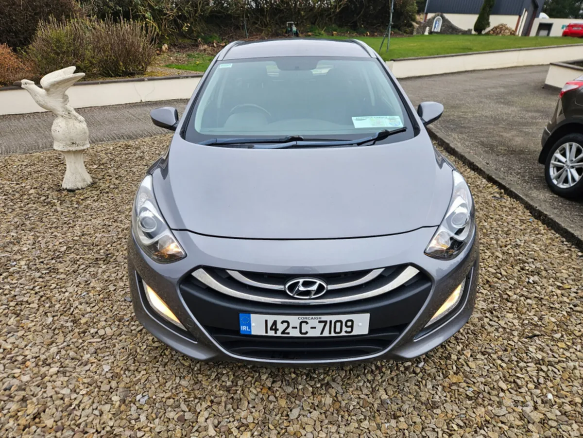 Hyundai i30 ACTIVE BLUE DRIVE 5DR - Image 2