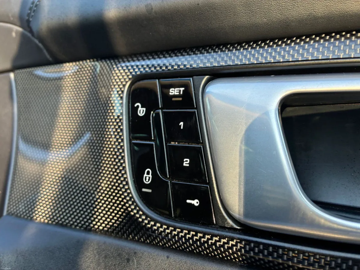 Porsche Panamera 2.9 V6 462 BHP E-HYBRIID SPORT (H - Image 3