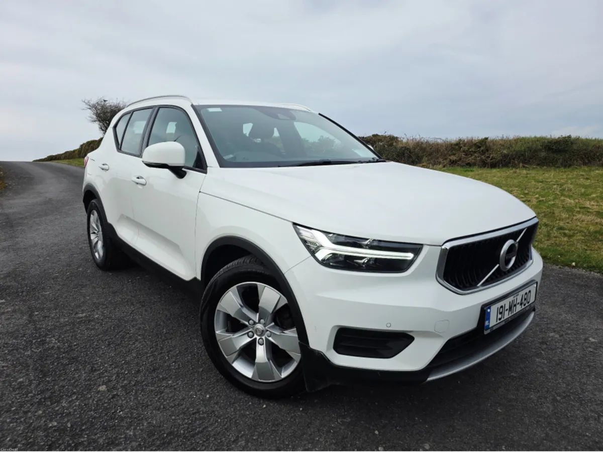Volvo XC40 D3 MOMENTUM AT 5DR AUTO - Image 4