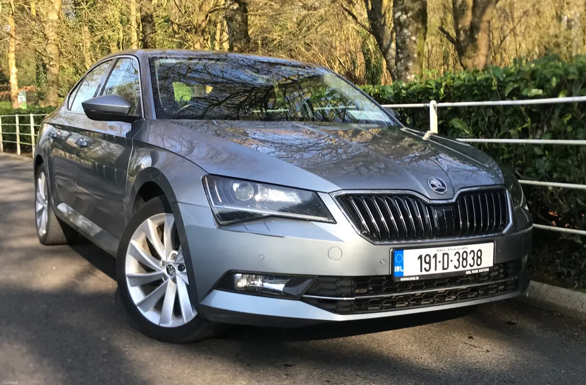 Skoda Superb 2.0 TDI 190bhp DSG Style - Image 1