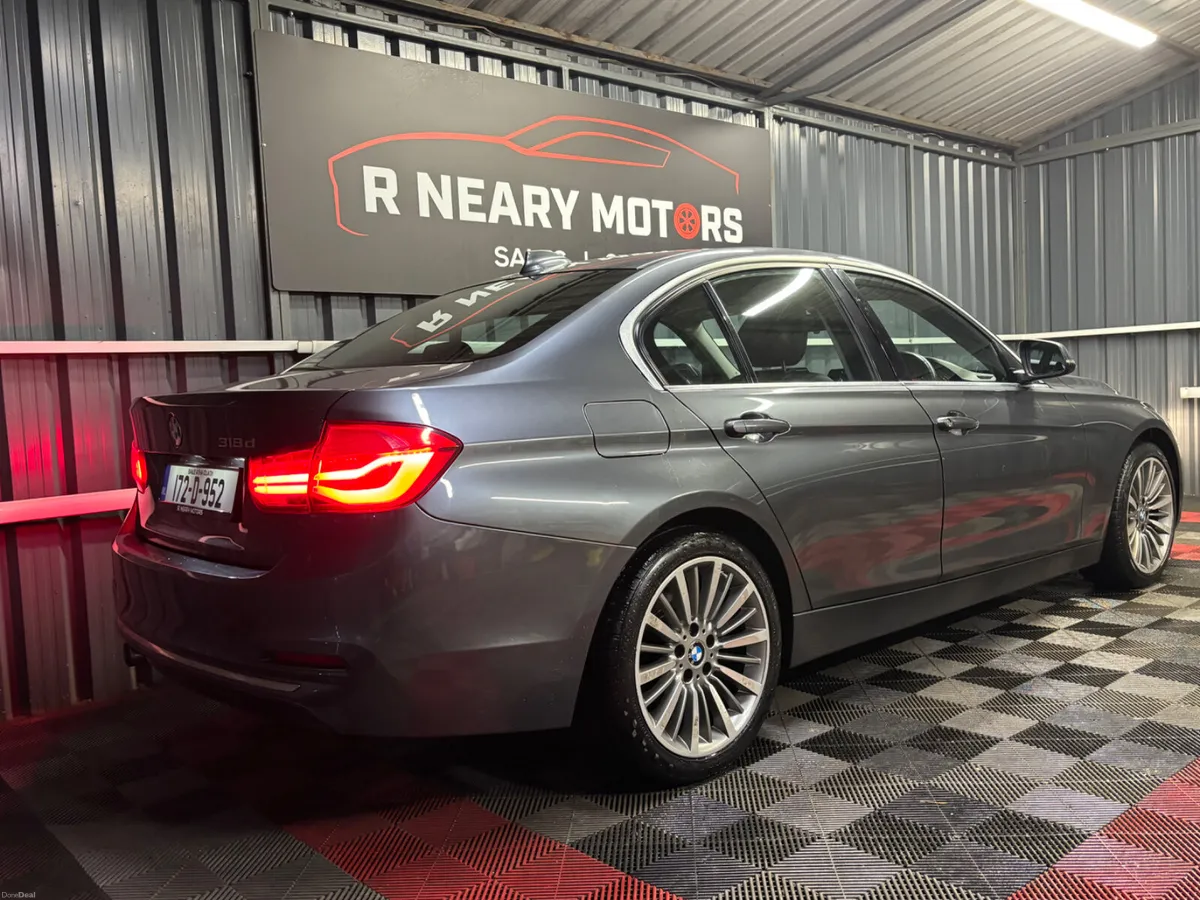 2017 172 BMW 3-Series 318d Luxury Auto - Image 3